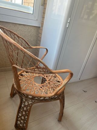 Mesa y sillas jardín