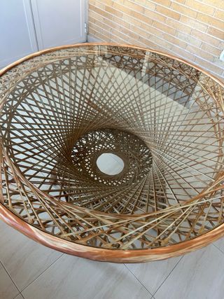 Mesa y sillas jardín