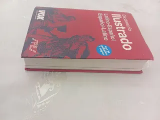 Diccionario Ilustrado Latín. Latino-Español/ Es...