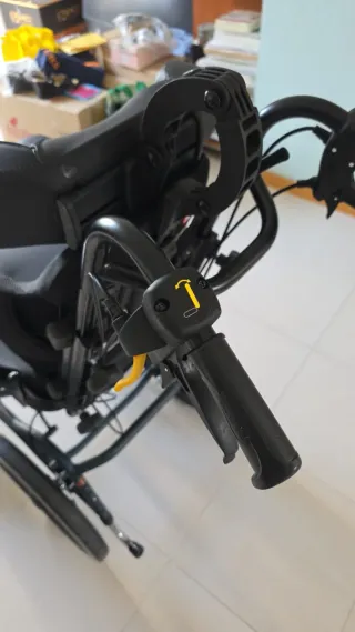 Silla Ruedas REA AZALEA MINOR