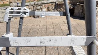 Escalera Piscina Metal y Plástico