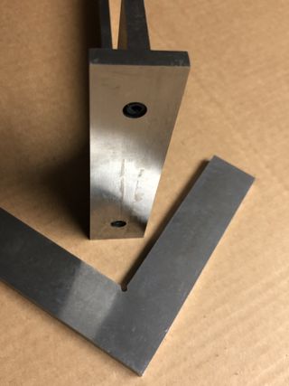 ESCUADRA LISA+C/SOMBRERO 200mm INOX DIN875/0 2P