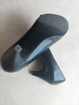 Zapatos de vestir negros Rossina