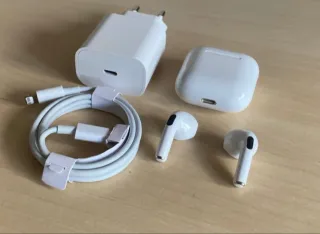 Cargador y cascos TWS