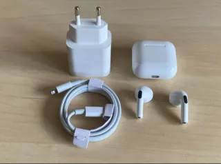 Cargador y cascos TWS