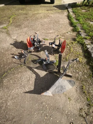 Motoazada Anova MC570 con ruedas