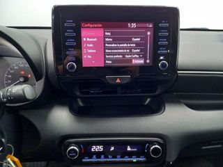 Toyota Yaris 1.5 120H Business Plus