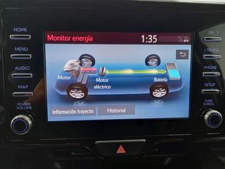 Toyota Yaris 1.5 120H Business Plus