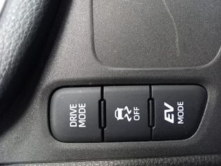 Toyota Yaris 1.5 120H Business Plus