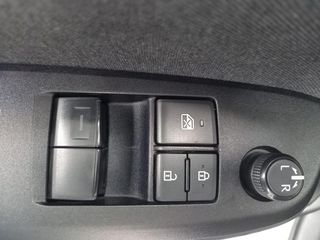 Toyota Yaris 1.5 120H BUSINESS PLUS