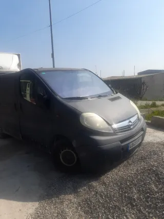 Opel Vivaro 2003