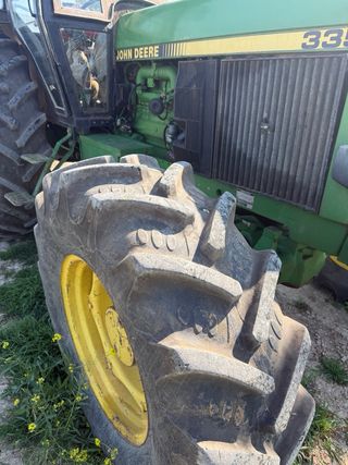 Tractor John Deere 3350 Revisado
