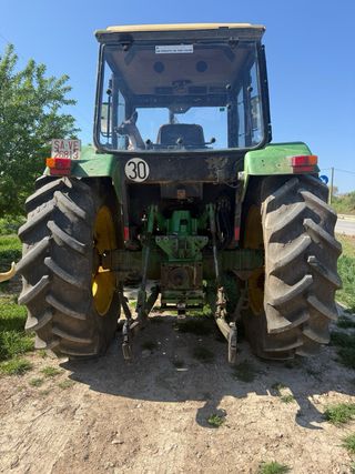 Tractor John Deere 3350 Revisado