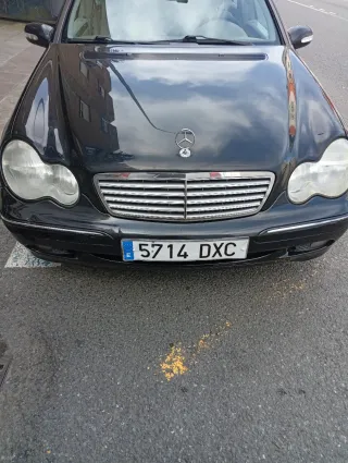 Mercedes-Benz Clase C 2006