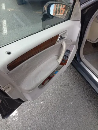 Mercedes-Benz Clase C 2006