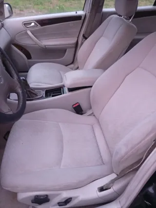 Mercedes-Benz Clase C 2006