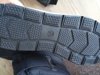 Botas, guantes y gafas de nieve CRIVIT