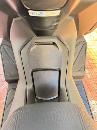 Honda Forza 350 Gris