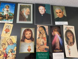 Lotto immagini sacre, santini, medaglie