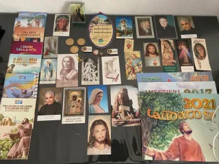 Lotto immagini sacre, santini, medaglie