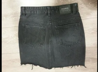 Falda vaquera gris/negra con botones