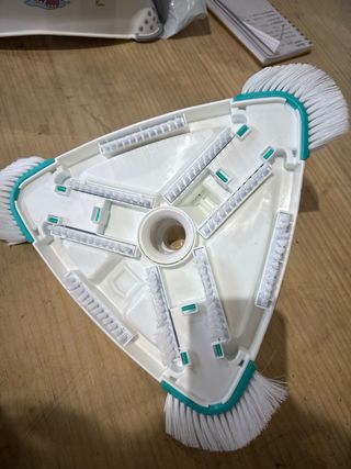 Limpiafondos Triangular Gre