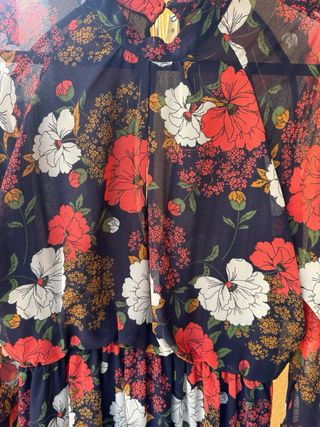 Vestido Zara floral manga larga