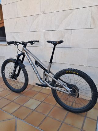 Bicicleta Enduro Commencal Meta SX V5 Talla M 2024