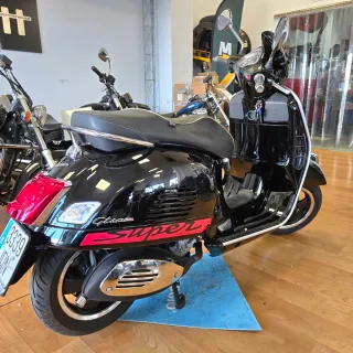 Vespa GTS 125 Super 2015 41.000 km