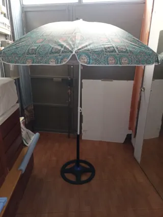 - Sombrilla de playa VINTAGE .! OFERTA .!!!