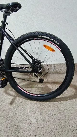 Bicicleta Decathlon Negra