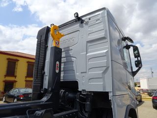 Volvo FH 460-CAMIONES GANCHO PORTACONTENEDOR
