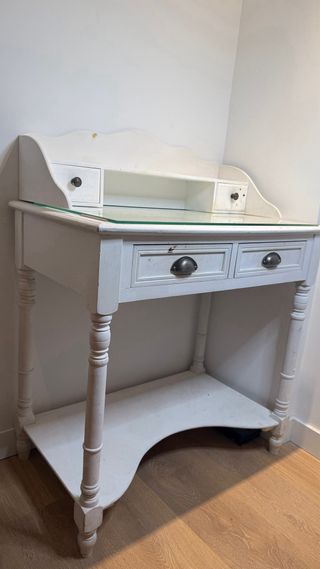 Escritorio blanco madera y cristal