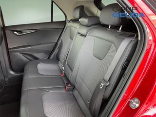 Kia Niro 1.6 GDi HEV 102kW (139CV) Drive