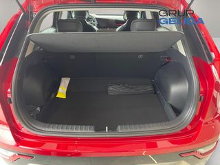 Kia Niro 1.6 GDi HEV 102kW (139CV) Drive