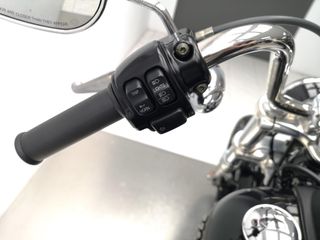 HARLEY DAVIDSON DYNA STREET BOB 2011 35642 kms.