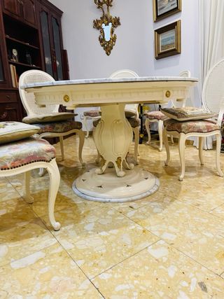 Mesa de comedor antigua de mármol y 8 sillas