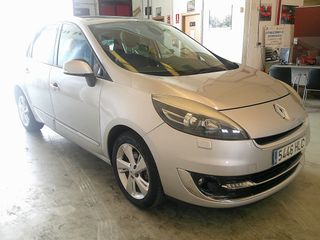 Renault Grand Scenic 2012