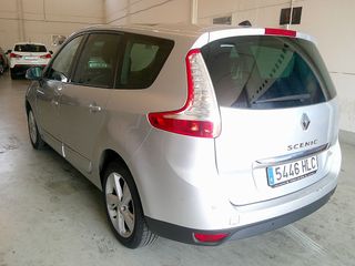 Renault Grand Scenic 2012