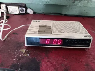 Radio Reloj Despertador Philips D 3340