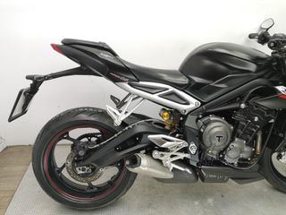 TRIUMPH STREET TRIPLE RS 2018 12349 kms.