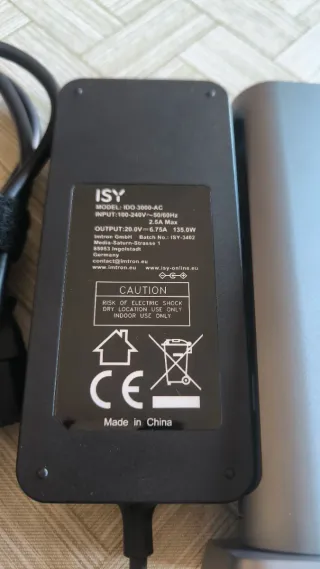 Base de Carga ISY + Adaptador Corriente