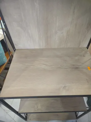 Estantería Metálica y Madera