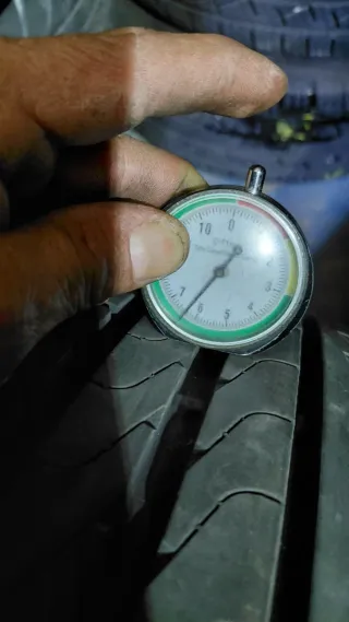 Neumáticos 205/40/18