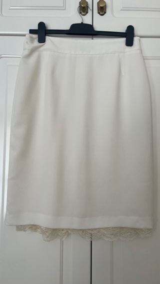 Conjunto Chaqueta y Falda Zara