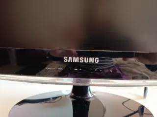 Descripción para vender la Samsung B2230HD