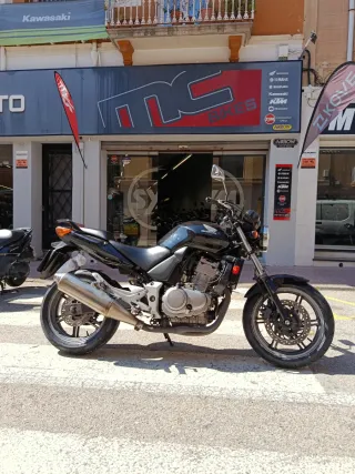 Honda CBF 500cc Naked Negra