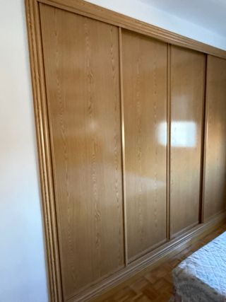 Puertas en roble Macizo Interior y armarios.