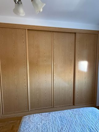 Puertas en roble Macizo Interior y armarios.