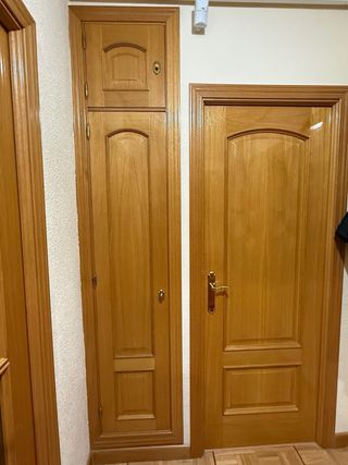 Puertas en roble Macizo Interior y armarios.
